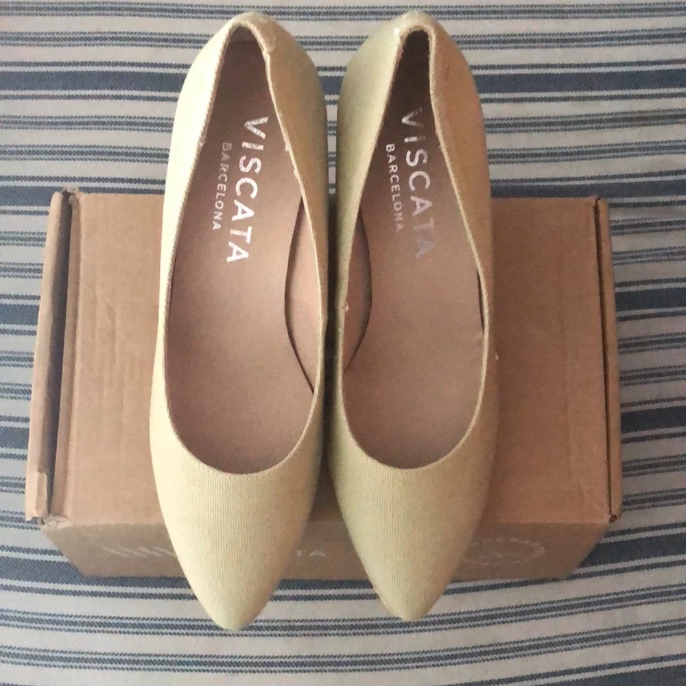 SC Barcelona Cream Espadrille Wedge Pumps - Women's Slip-On Wedges